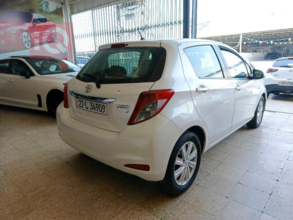 تۆیۆتا یارس